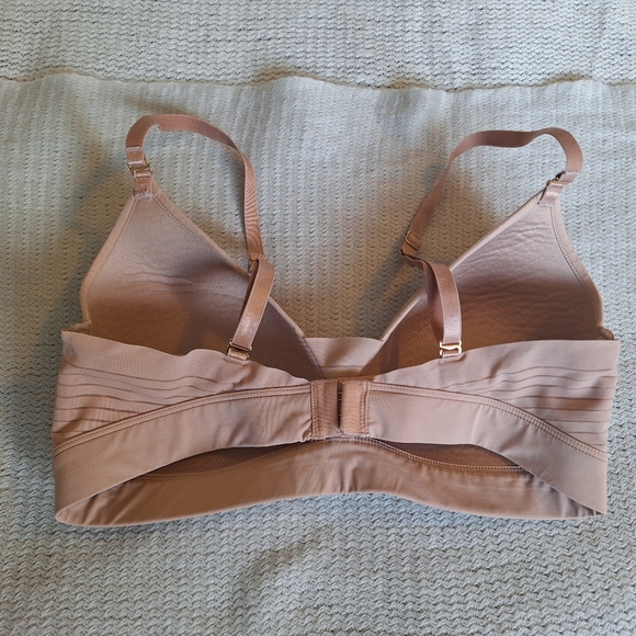 THIRDLOVE 24/7 Seamless Stripe Wireless Bra 34C - Picture 6 of 10